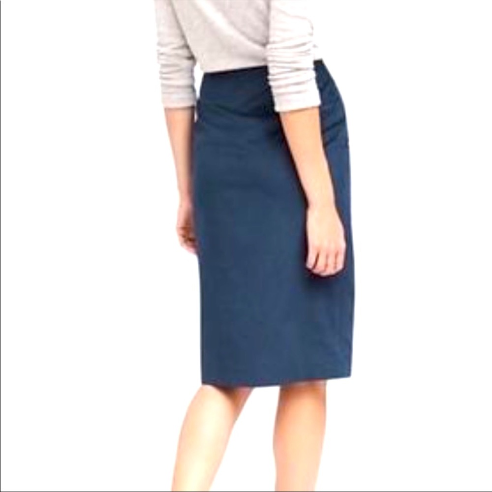 Banana Republic velvet‎ feel pencil skirt size 14